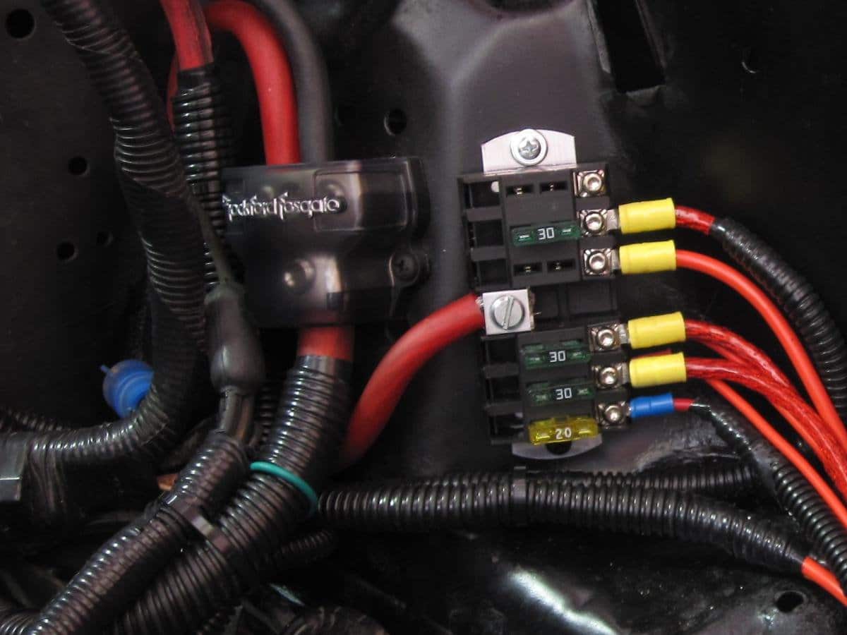 Car Audio Fuse Holder Power Distribution Block Electronic Parts Waterproof
