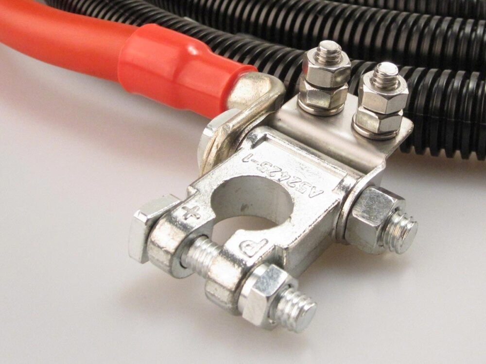 2003-2007 Ford 6.0L Power Stroke Diesel Truck Battery Cable Kit-Battery Terminal Close-up