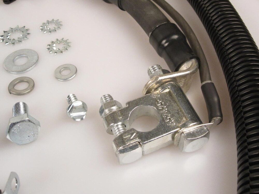 2003-2007 Ford 6.0L Power Stroke Diesel Truck Battery Cable Kit Negative Battery Clamp Close-up