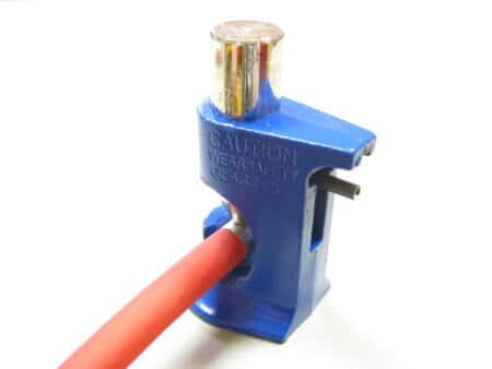 Hammer Crimp Tool Step 2 - Insert the terminal -  insert cable into terminal -  lower the Indentor