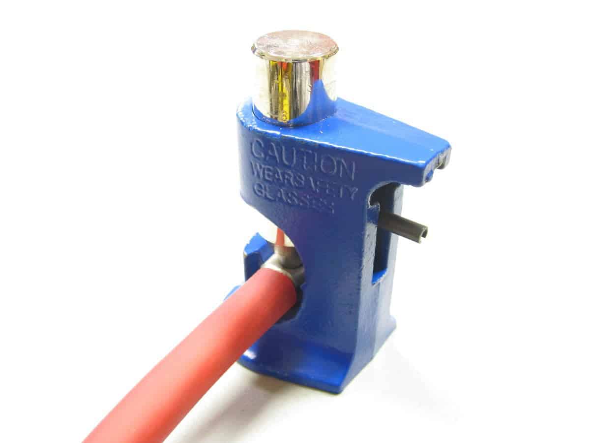 Hammer Crimp Tool – Indentor properly driven into terminal