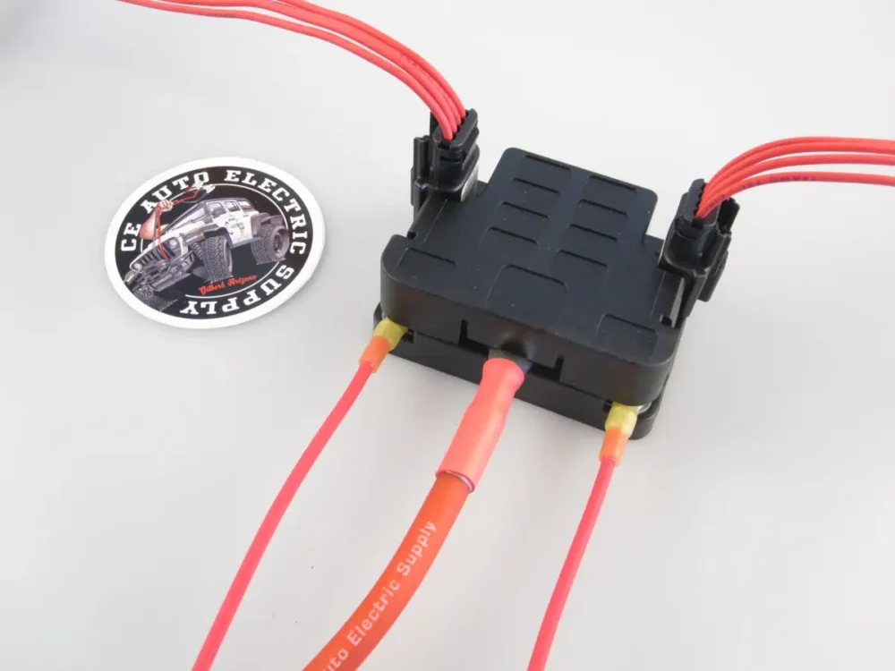 Egis Fuse Block ATO/JCase 8+2 - Connected, Cover On