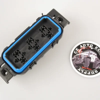 GEP Triple MAXI Relay PDC Base - Close-up
