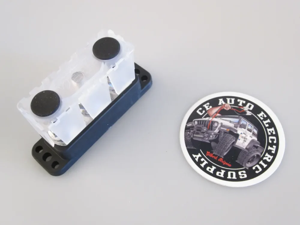 EGIS PowerBar Three M10 (3/8) Studs - 600A w/Cover
